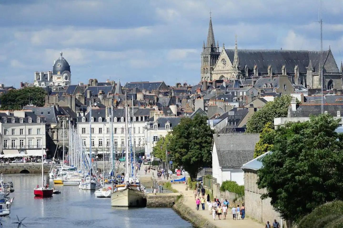 Tassigny - Charmant Appartement/ Terrasse - Port Vannes Eksteriør billede